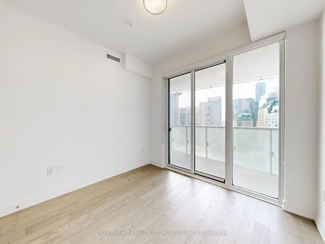 Additional image 9 of 15 Queens Quay East Quay Unit 2106