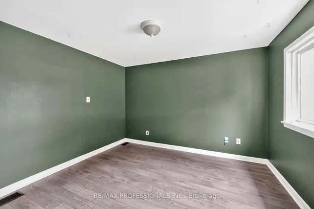 Additional image 30 of 31 Nineteenth St