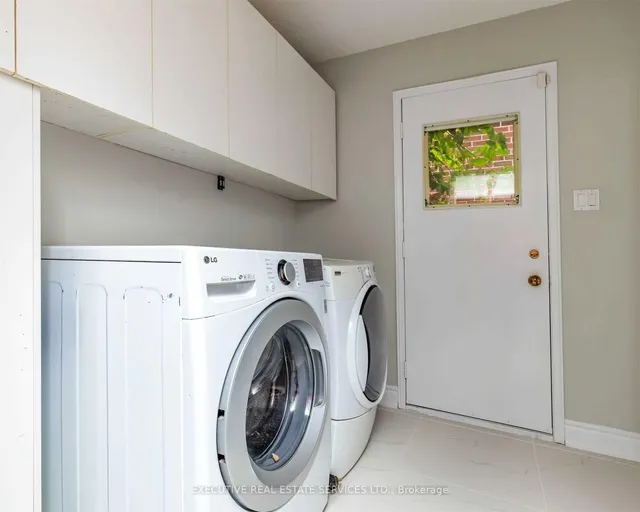 Additional image 38 of 49 Bluenose Cres