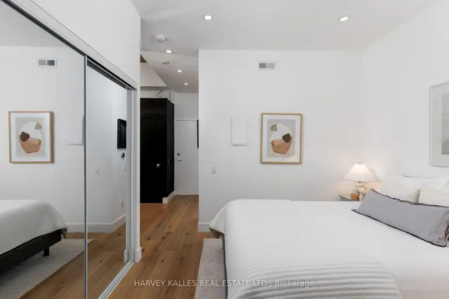 Additional image 31 of 901 Queen St Unit 105