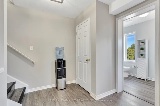 Additional image 29 of 45 Cedarhill Cres Unit 1D