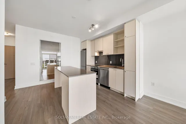 Additional image 11 of 50 George Butchart Dr Unit 810