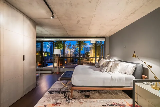 Additional image 31 of 62 Niagara St Unit 519