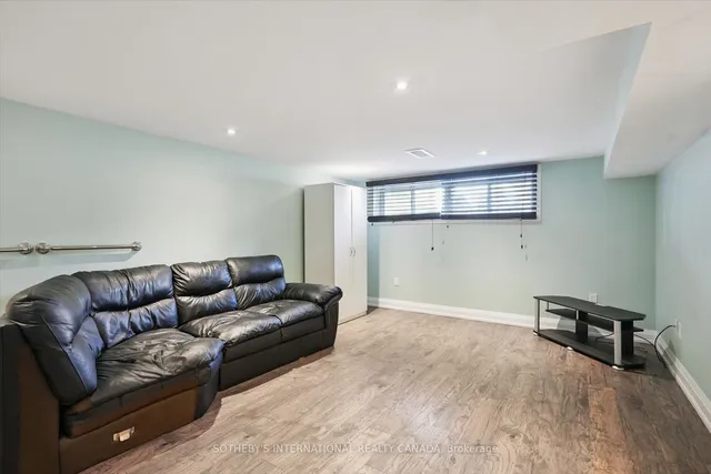 Additional image 21 of 14 Burrard Rd