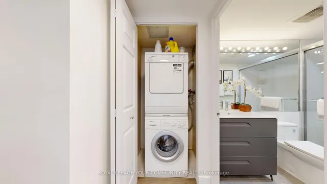 Additional image 23 of 22 Southport St Unit 233