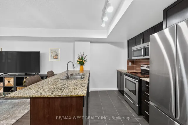 Additional image 27 of 14 Foundry Ave Unit 117