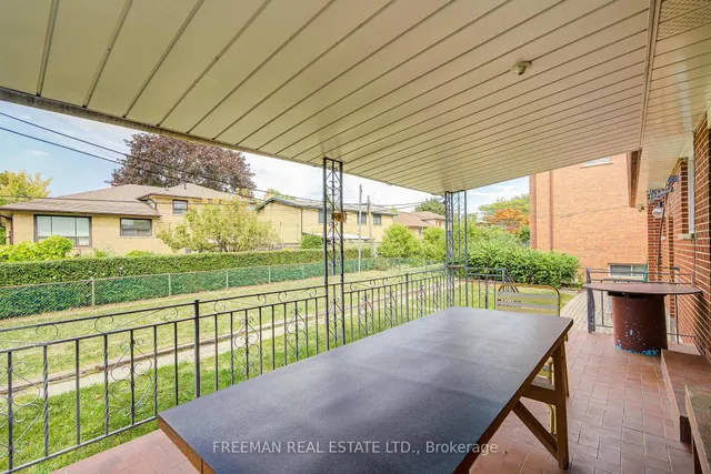 Additional image 30 of 102 Hallsport Cres