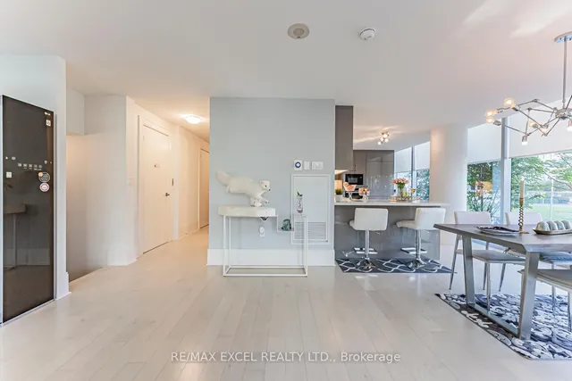 Additional image 36 of 29 Queens Quay Unit Th127