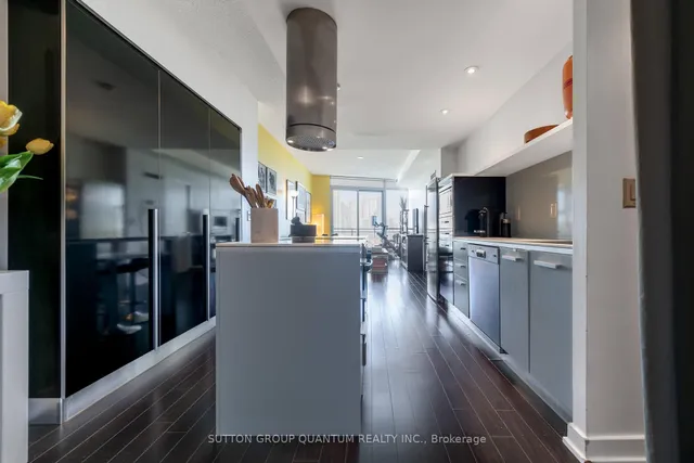 Additional image 5 of 38 Dan Leckie Way Unit 1810