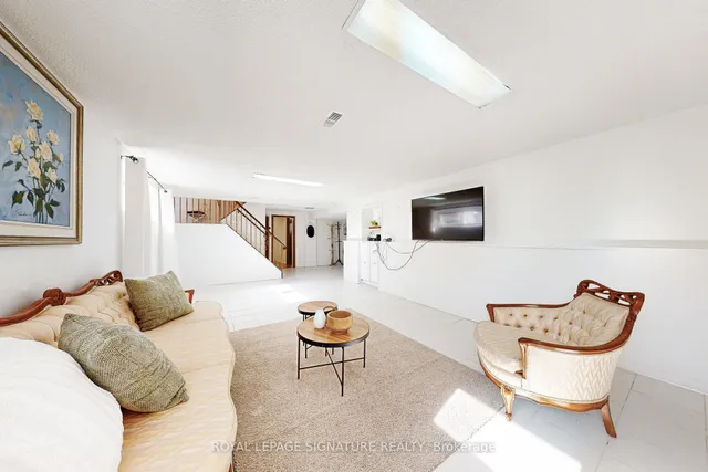 Additional image 25 of 78 Langholm Dr