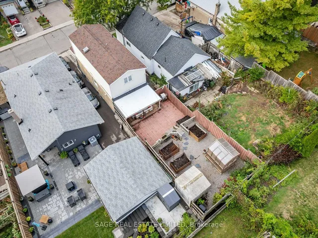 Additional image 41 of 79 Pitt Ave