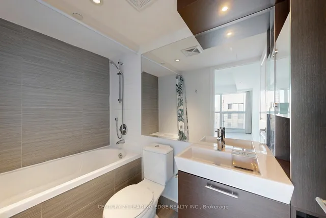 Additional image 18 of 386 Yonge St Unit 1904