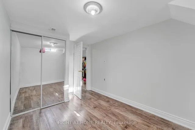 Additional image 33 of 105 Hupfield Tr