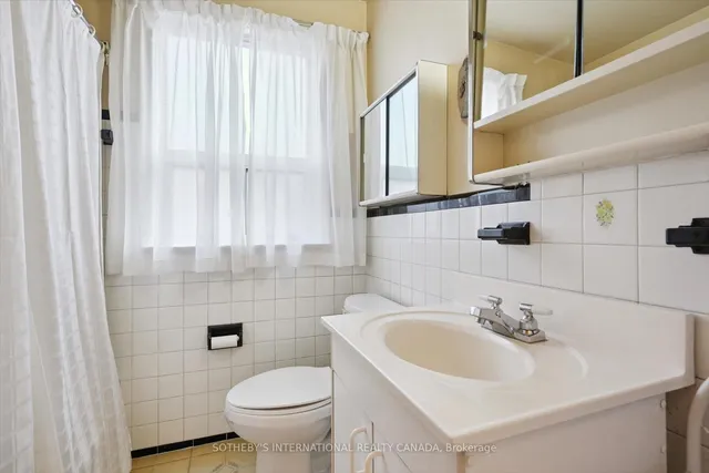 Additional image 16 of 14 Burrard Rd