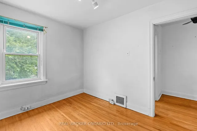 Additional image 21 of 47 Mortimer Ave