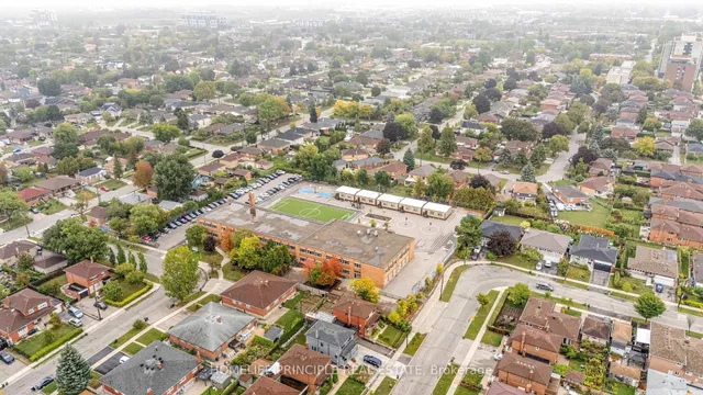 Additional image 50 of 100 Victory Dr