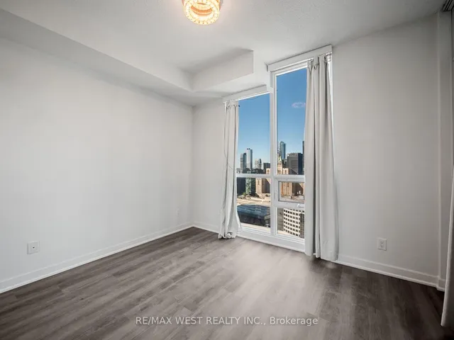 Additional image 21 of 33 Bay St Unit 3104