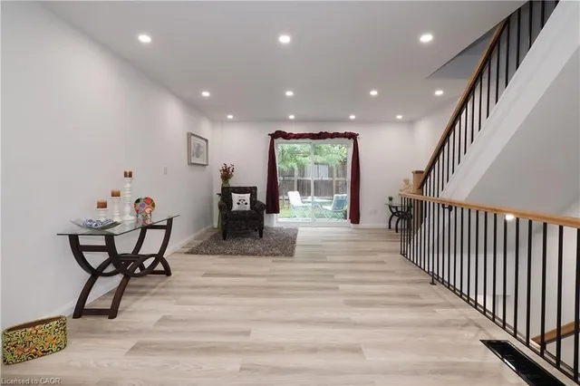 Additional image 8 of 50 Westmount Rd Unit 8