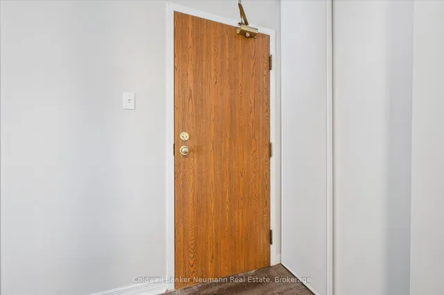 Additional image 5 of 266 Overlea Dr Unit 204