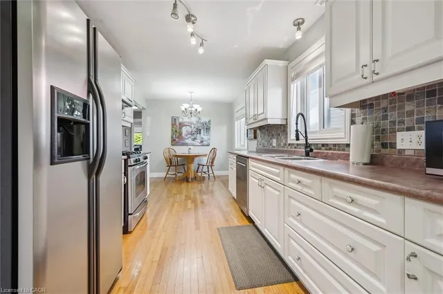 Additional image 17 of 264 Grey Fox Dr