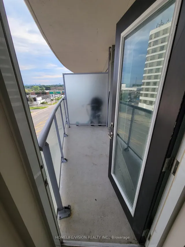 Additional image 13 of 2152 Lawrence Ave Unit 604