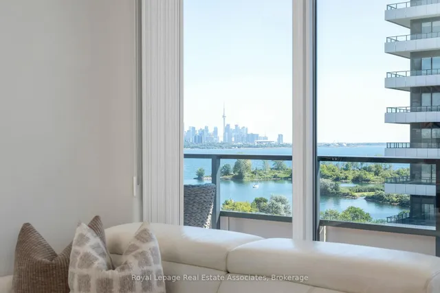 Additional image 13 of 30 Shore Breeze Dr Unit 916