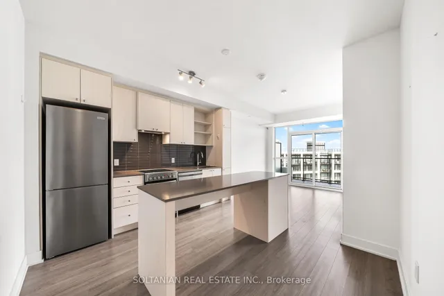 Additional image 3 of 50 George Butchart Dr Unit 810