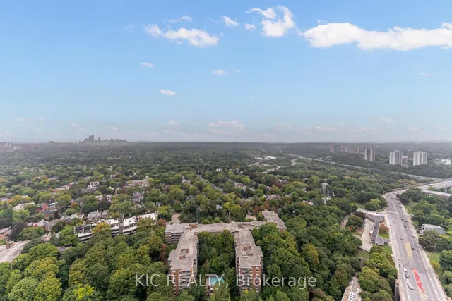 Additional image 24 of 585 Bloor St Unit 3923