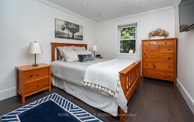 Additional image 18 of 151 Forman Ave