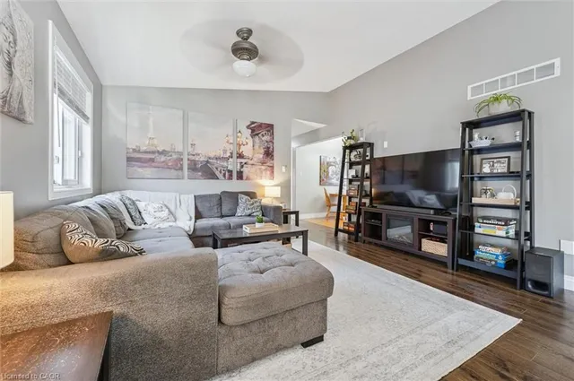 Additional image 10 of 264 Grey Fox Dr