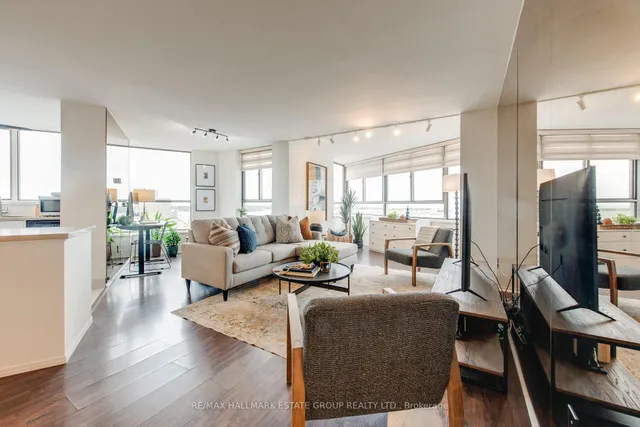 Additional image 15 of 270 Queens Quay Unit 1102