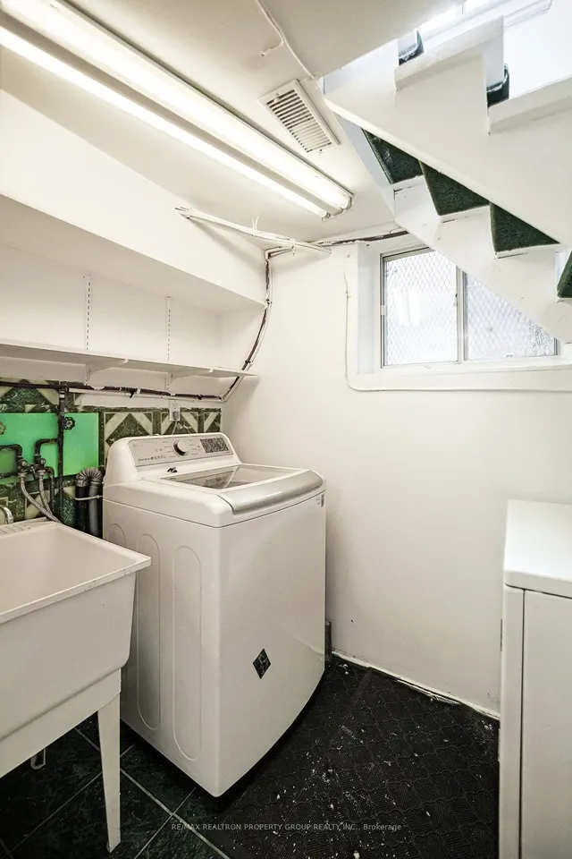 Additional image 25 of 141 Gerrard St