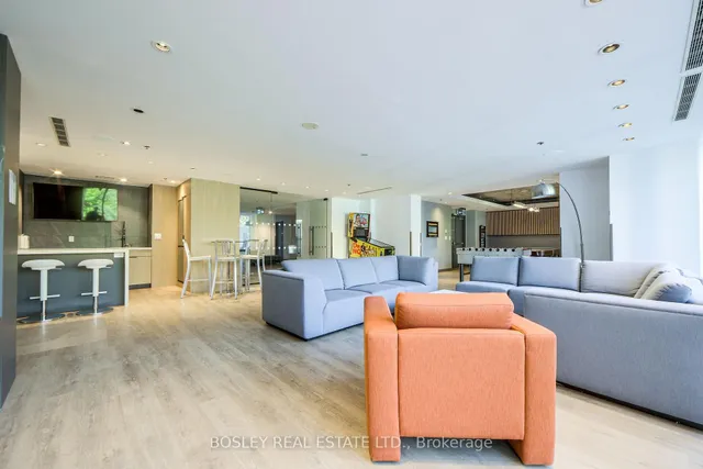 Additional image 33 of 281 Mutual St Unit 2507