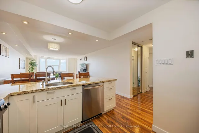 Additional image 11 of 3845 Lakeshore Blvd Unit 1410