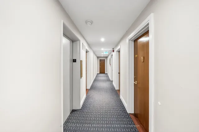 Additional image 15 of 581 Avenue Rd Unit 204