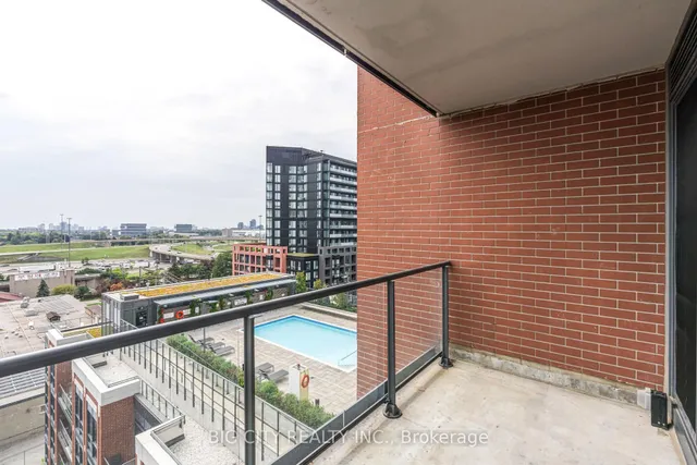 Additional image 18 of 31 Tippett Rd Unit 1021