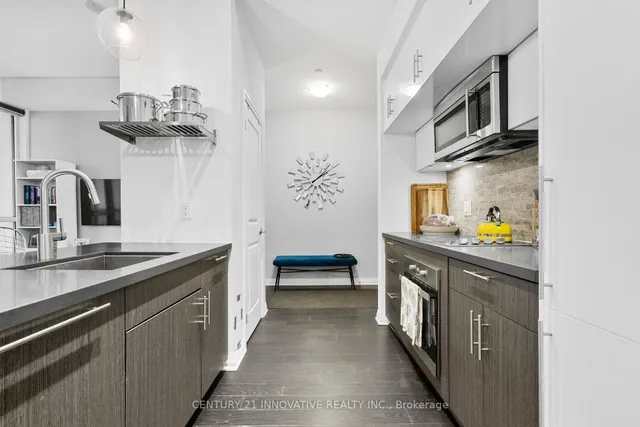 Additional image 9 of 8 Mercer St Unit 507