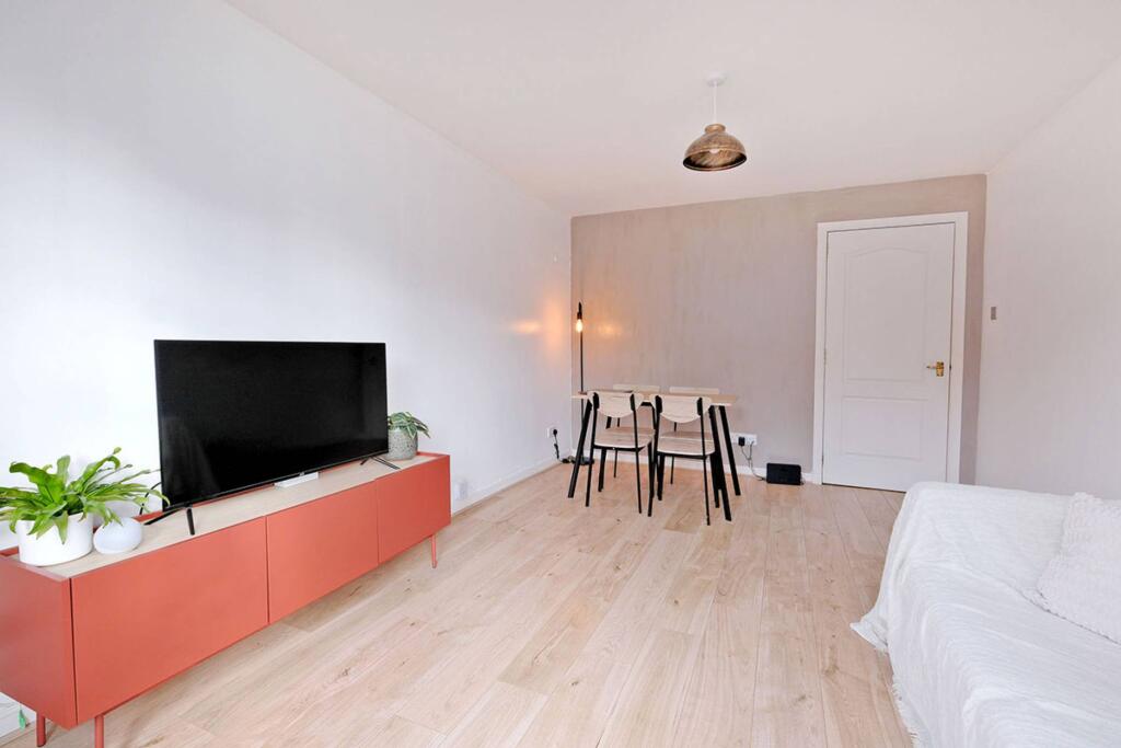 Additional image 4 of Flat B, 45 Seaforth Road, Aberdeen, AB24 5PG