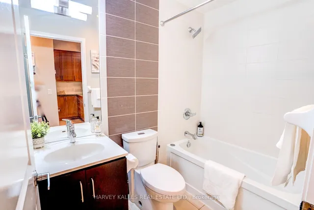 Additional image 27 of 215 Sherway Gardens Rd Unit 109