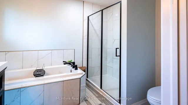 Additional image 25 of 55 Suffolk Ave