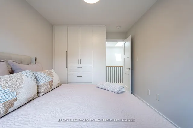 Additional image 21 of 26 Kalmar Ave