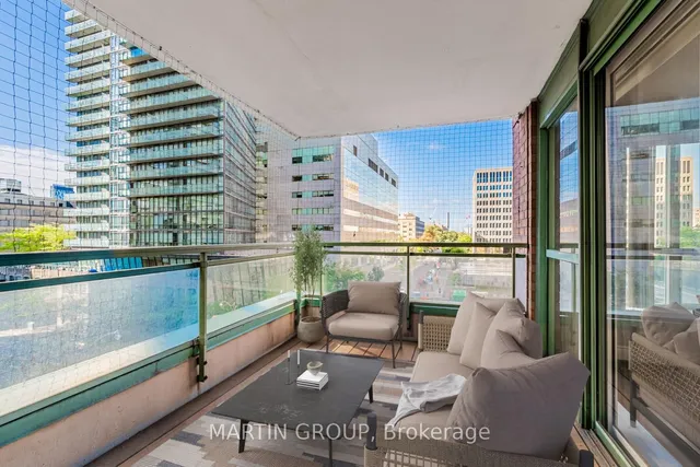 Additional image 15 of 887 Bay St Unit 506