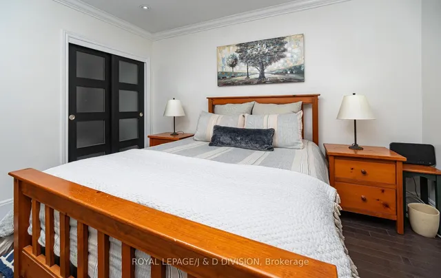 Additional image 19 of 151 Forman Ave