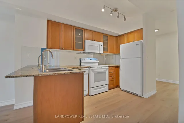 Additional image 10 of 761 Bay St Unit 1810