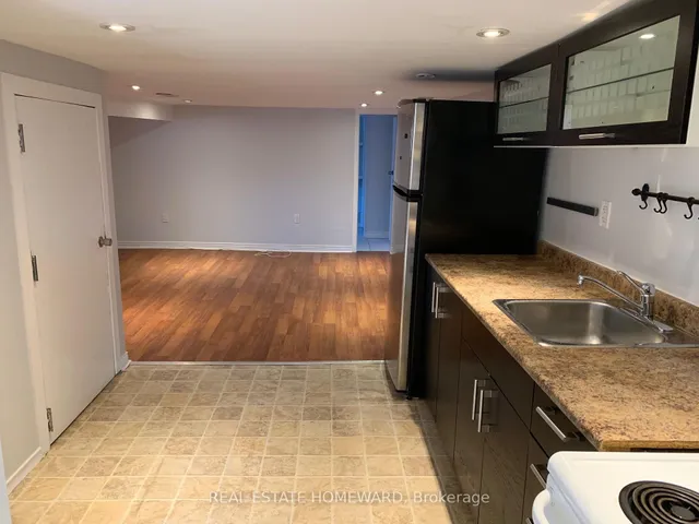 Additional image 33 of 116 Jones Ave