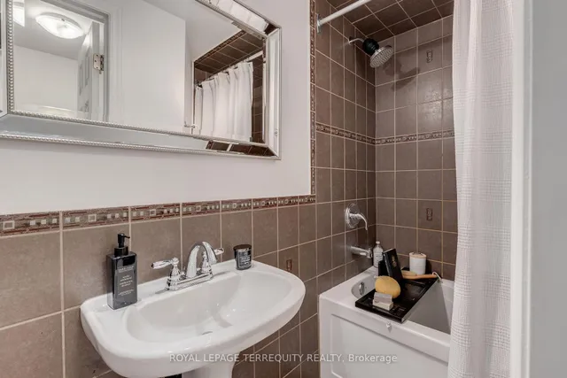 Additional image 16 of 823 Craven Rd