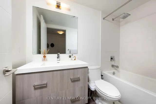 Additional image 5 of 50 Wellesley St Unit 508