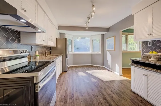 Additional image 9 of 15 Buttonwood Dr