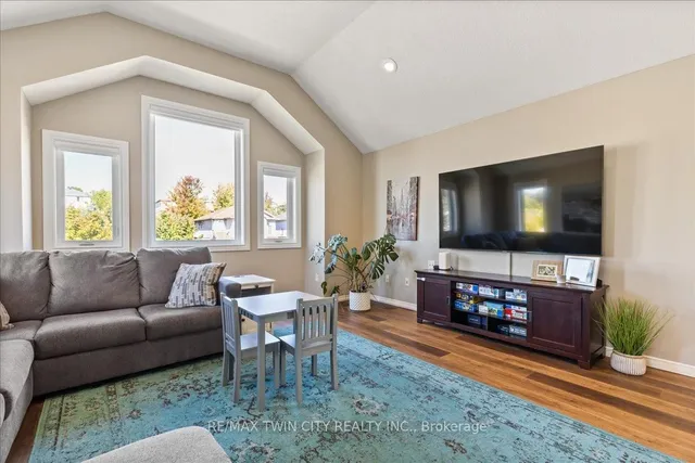 Additional image 13 of 476 Hidden Creek Dr