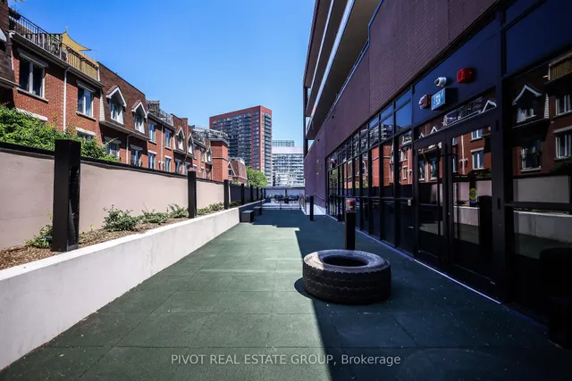 Additional image 30 of 285 Dufferin St Unit 1406